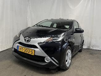 skadebil auto Toyota Aygo Aygo (B40) Hatchback 1.0 12V VVT-i (1KR-FE) [51kW]  (05-2014/06-2018) 2016/2