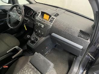Opel Zafira Zafira (M75) MPV 1.8 16V Ecotec (Z18XER(Euro 4)) [103kW]  (07-2005/04-=
2015) picture 11