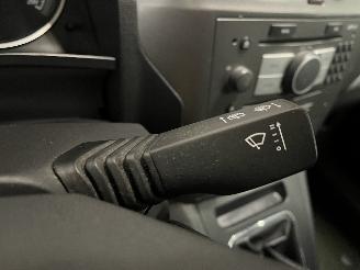 Opel Zafira Zafira (M75) MPV 1.8 16V Ecotec (Z18XER(Euro 4)) [103kW]  (07-2005/04-=
2015) picture 18