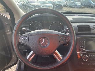 Mercedes R-klasse R (W251) MPV 3.5 350 V6 24V 4-Matic (M272.967) [200kW]  (08-2005/12-20=
12) picture 19