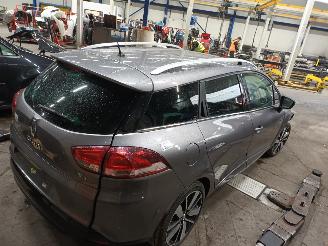 Renault Clio Clio IV Estate/Grandtour (7R) Combi 5-drs 0.9 Energy TCE 90 12V (H4B-4=
08(H4B-B4)) [66kW]  (01-2013/08-2021) picture 3