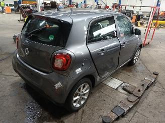 Smart Forfour Forfour (453) Hatchback 5-drs 1.0 12V (M281.920) [52kW]  (07-2014/...)= picture 3