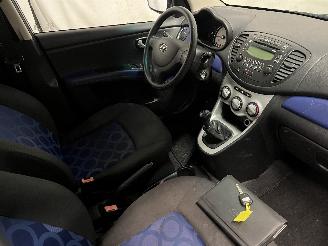 Hyundai I-10 i10 (F5) Hatchback 1.2i 16V (G4LA) [57kW]  (11-2008/12-2011) picture 9