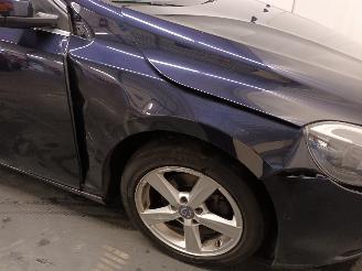 Volvo V-40 V40 (MV) Hatchback 5-drs 2.0 D2 16V (D4204T8(Euro 6b)) [88kW]  (02-201=
5/08-2019) picture 21