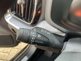 Volvo V-60 V60 II (ZW) Combi 2.0 B3 16V Mild Hybrid (B420T3(Euro6d)) [120kW]  (03=
-2020/...) picture 24