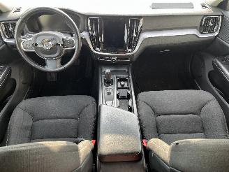 Volvo V-60 V60 II (ZW) Combi 2.0 B3 16V Mild Hybrid (B420T3(Euro6d)) [120kW]  (03=
-2020/...) picture 20