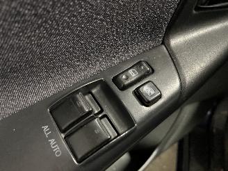 Toyota Corolla Corolla (E12) Hatchback 1.6 16V VVT-i (3ZZFE) [81kW]  (01-2002/12-2006=
) picture 16