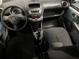 Toyota Aygo Aygo (B10) Hatchback 1.0 12V VVT-i (1KR-FE) [50kW]  (07-2005/05-2014) picture 11