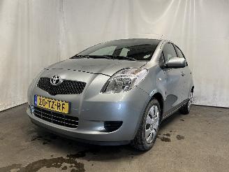 krockskadad bil auto Toyota Yaris Yaris II (P9) Hatchback 1.3 16V VVT-i (2SZFE) [64kW]  (08-2005/11-2010=
) 2007/3