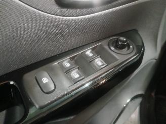 Renault Captur Captur (2R) SUV 0.9 Energy TCE 12V (H4B-400(H4B-A4)) [66kW]  (06-2013/=
=2E..) picture 13