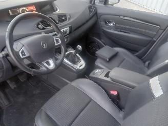 Renault Scenic Grand Scénic III (JZ) MPV 1.4 16V TCe 130 (H4J-700(H4J-A7)) [96kW]  =
(02-2009/12-2016) picture 11