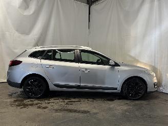 Renault Mégane Megane III Grandtour (KZ) Combi 5-drs 1.5 dCi 110 (K9K-636(K9K-A6)) [8=
1kW]  (02-2009/04-2016) picture 7