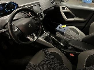 Peugeot 2008 2008 (CU) MPV 1.2 12V e-THP PureTech 110 (EB2DT(HNZ)) [81kW]  (01-2015=
/12-2019) picture 16