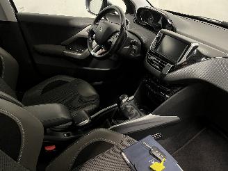 Peugeot 2008 2008 (CU) MPV 1.2 12V e-THP PureTech 110 (EB2DT(HNZ)) [81kW]  (01-2015=
/12-2019) picture 13