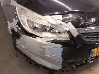 Opel Astra Astra J Sports Tourer (PD8/PE8/PF8) Combi 1.4 16V ecoFLEX (A14XER(Euro=
 5)) [74kW]  (10-2010/10-2015) picture 6