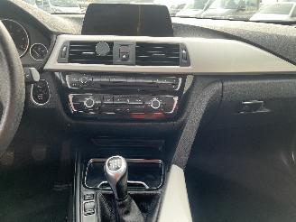 BMW 3-serie 3 serie (F30) Sedan 318d 2.0 16V (B47-D20A) [100kW]  (03-2012/10-2018)= picture 30