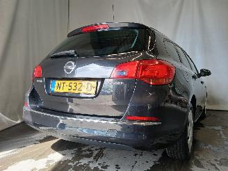 Opel Astra Astra J Sports Tourer (PD8/PE8/PF8) Combi 1.7 CDTi 16V (A17DTE(Euro 5)=
) [81kW]  (10-2010/10-2015) picture 5