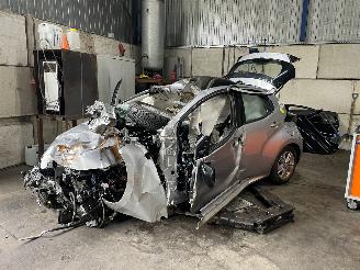 škoda osobní automobily Mazda  2 Hybrid Hatchback 1.5 12V (M15A-FXE) [85kW]  (03-2022/...) 2025/11