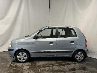 Hyundai Atos Atos Hatchback 1.1 12V (G4HD) [43kW]  (05-2003/05-2005) picture 3