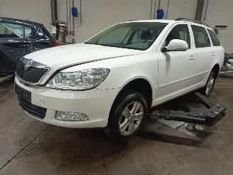 Uttjänta bilar auto Skoda Octavia Octavia Combi (1Z5) Combi 5-drs 1.2 TSI (CBZB) [77kW]  (02-2010/04-201=
3) 2011/4