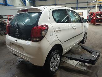 Peugeot 108 108 Hatchback 1.0 12V (1KRFE(CFB)) [51kW]  (05-2014/...) picture 3