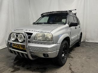 Coche accidentado Suzuki Grand-vitara Grand Vitara I (FT/GT/HT) SUV 2.5 V6 24V (H25A) [106kW]  (04-1998/07-2=
003) 2000/10