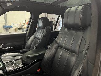 Land Rover Range Rover Range Rover IV (LG) Terreinwagen 4.4 SDV8 32V (448DT(DITC)) [250kW]  (=
08-2012/09-2021) picture 24