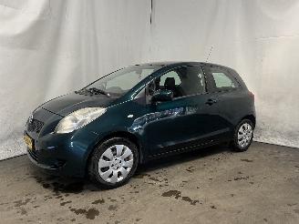 Toyota Yaris Yaris II (P9) Hatchback 1.3 16V VVT-i (2SZFE) [64kW]  (08-2005/11-2010=
) picture 3