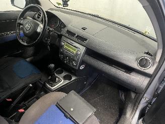 Mazda 2 2 (NB/NC/ND/NE) Hatchback 1.4 16V (FXJA) [58kW]  (04-2003/06-2007) picture 14