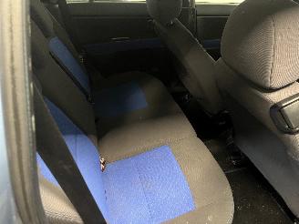 Mazda 2 2 (NB/NC/ND/NE) Hatchback 1.4 16V (FXJA) [58kW]  (04-2003/06-2007) picture 16