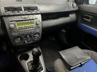Mazda 2 2 (NB/NC/ND/NE) Hatchback 1.4 16V (FXJA) [58kW]  (04-2003/06-2007) picture 22