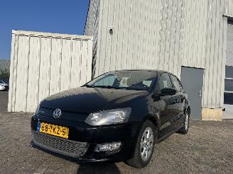 damaged passenger cars Volkswagen Polo Polo V (6R) Hatchback 1.2 TDI 12V BlueMotion (CFWA(Euro 5)) [55kW]  (1=
0-2009/05-2014) 2012/2