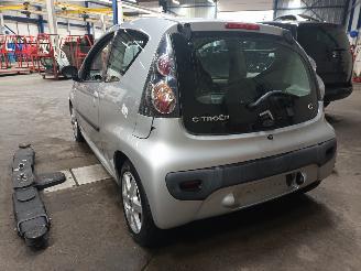 Citroën C1 C1 Hatchback 1.0 12V (1KR-FE(CFB)) [50kW]  (06-2005/09-2014) picture 4