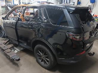 Land Rover Discovery Discovery Sport (LC) Terreinwagen 2.0 TD4 150 16V (204DTD(AJ20D4)) [11=
0kW]  (08-2015/...) picture 4