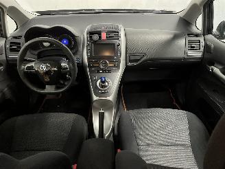 Toyota Auris Auris (E15) Hatchback 1.8 16V HSD Full Hybrid (2ZRFXE) [100kW]  (09-20=
10/09-2012) picture 28