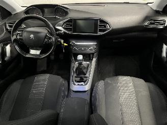 Peugeot 308 308 (L3/L8/LB/LH/LP) Hatchback 5-drs 2.0 BlueHDi 150 16V (DW10FD(AHR))=
 [110kW]  (11-2013/12-2021) picture 16