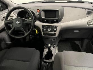 Nissan Almera Almera Tino (V10M) MPV 1.8 16V (QG18DE) [85kW]  (12-2002/02-2006) picture 12