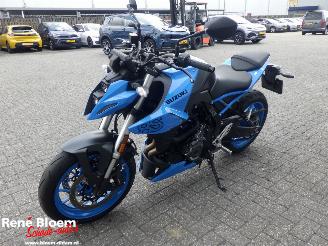 Suzuki  GSX-8S picture 7