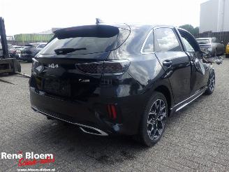 Damaged car Kia Ceed 1.5 T-GDi GT-Line 160pk 2025/6