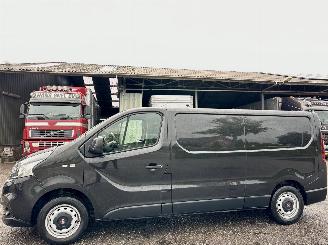 Uttjänta bilar auto Fiat Talento 1.6 Multi-Jet Turbo 121pk 6-bak lang L2/H1 3pers euro.6 Basis - nap - airco - aux - usb - pdc - klapdeuren + schuifdeur 2017/11