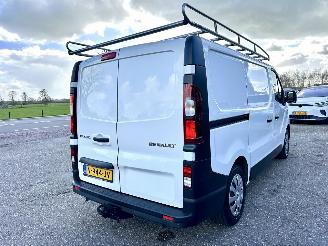 Renault Trafic 1.6 dCi 120pk 6-bak euro.6 T27 L1/H1 Comf - nap - 3pers - navi - airco - cruise - pdc - trekh - imperiaal picture 6