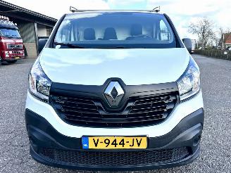 Renault Trafic 1.6 dCi 120pk 6-bak euro.6 T27 L1/H1 Comf - nap - 3pers - navi - airco - cruise - pdc - trekh - imperiaal picture 3