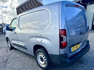 Peugeot Partner 1.5 BlueHDI 131pk 8-Traps aut + f1 Grip Long 3Pers - nap - camera - airco - carplay - 82dkm nieuw distr.riem - pdc v+a picture 7