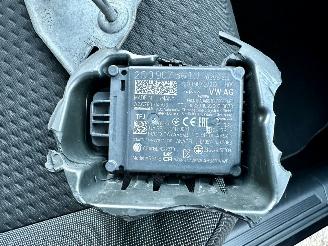 Volkswagen Polo 1.0 TSI 95pk aut + f1 Life 5drs - 69dkm nap - carplay - front + line assist - airco - cruise contr - virtual cockpit picture 14