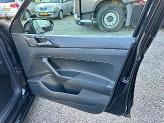 Volkswagen Polo 1.0 TSI 95pk aut + f1 Life 5drs - 69dkm nap - carplay - front + line assist - airco - cruise contr - virtual cockpit picture 44