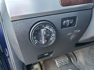 Volkswagen Touareg 4.2 V8 4WD 310pk aut Highl - org nl + nap - luchtvering - schuifdak - leer - memory l+r - clima + cruise - 20 inch picture 45