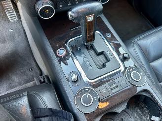 Volkswagen Touareg 4.2 V8 4WD 310pk aut Highl - org nl + nap - luchtvering - schuifdak - leer - memory l+r - clima + cruise - 20 inch picture 32