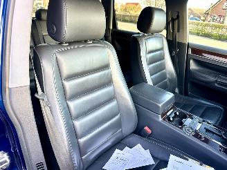 Volkswagen Touareg 4.2 V8 4WD 310pk aut Highl - org nl + nap - luchtvering - schuifdak - leer - memory l+r - clima + cruise - 20 inch picture 61