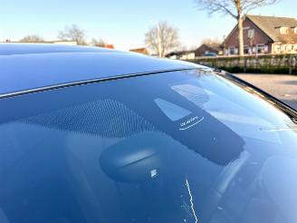 BMW 1-serie 120i 177pk 8-traps aut M-Sport - schuifdak - navi - pdc - keyless - alcantara - zwarte hemel - stoelverw picture 9