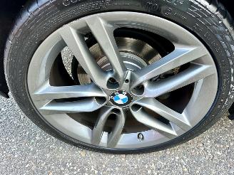 BMW 1-serie 120i 177pk 8-traps aut M-Sport - schuifdak - navi - pdc - keyless - alcantara - zwarte hemel - stoelverw picture 78